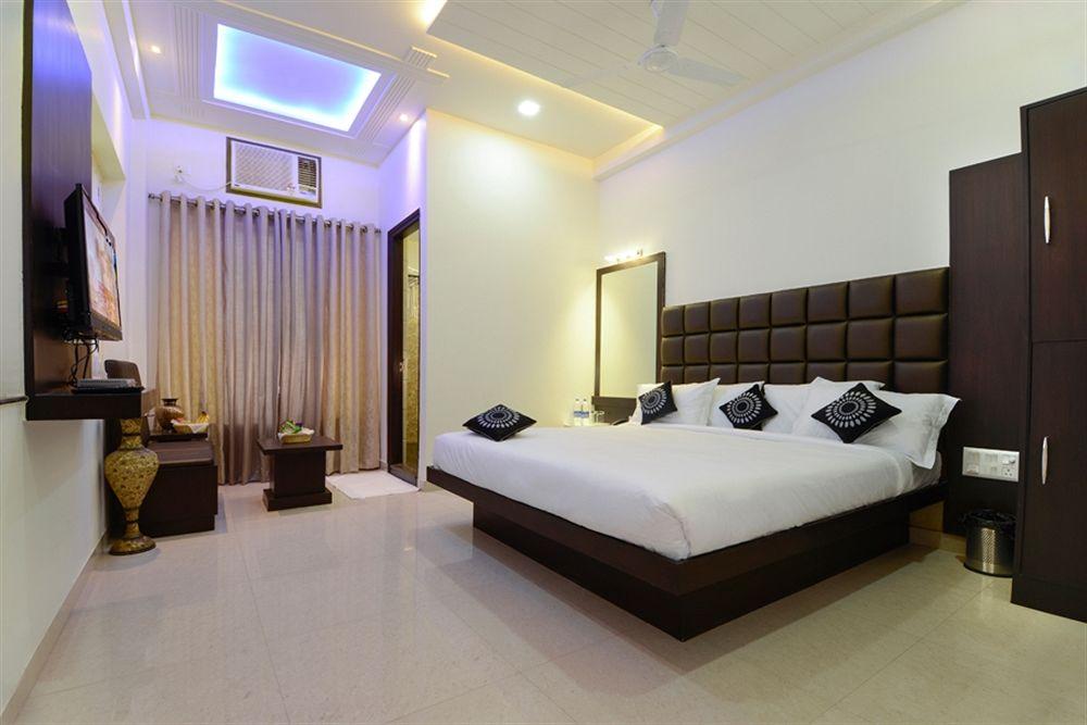 Hotel Madhushrie Agra  Exterior foto